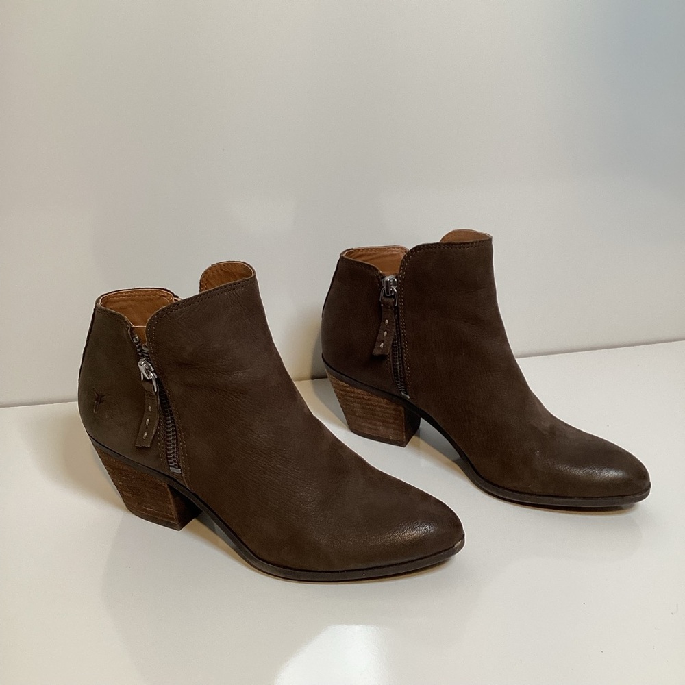 Frye Judith Leather Dark Brown  Double Zip Ankle Booties